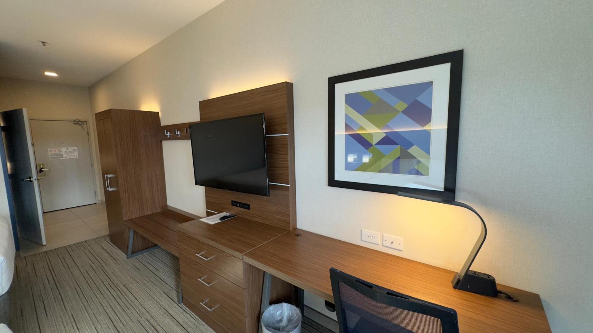 Holiday Inn Express Hotel & Suites Marina By Ihg Dış mekan fotoğraf